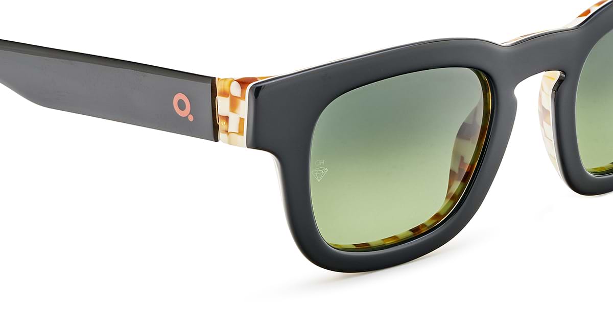 BRUTAL NO.02 SUN